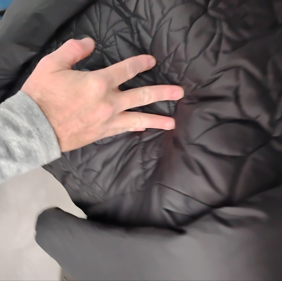 Women's North face down/ puffer jacket - Picture 8 of 8